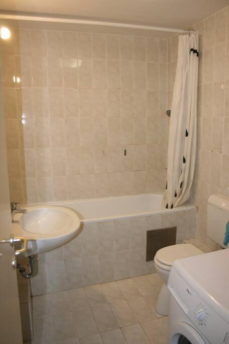 Bright Flat In The Lower Town Загреб Екстериор снимка